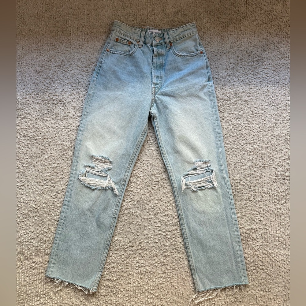 NWOT Zara High Waisted Loose Jeans